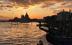 Youth Venice Hostelers Home